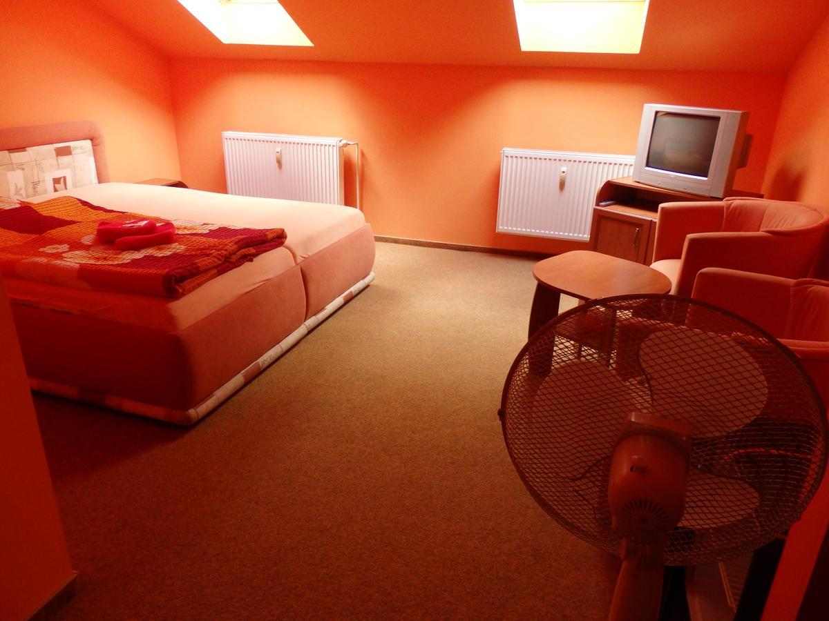 Hotel Zlaty Kriz Teplice Eksteriør billede
