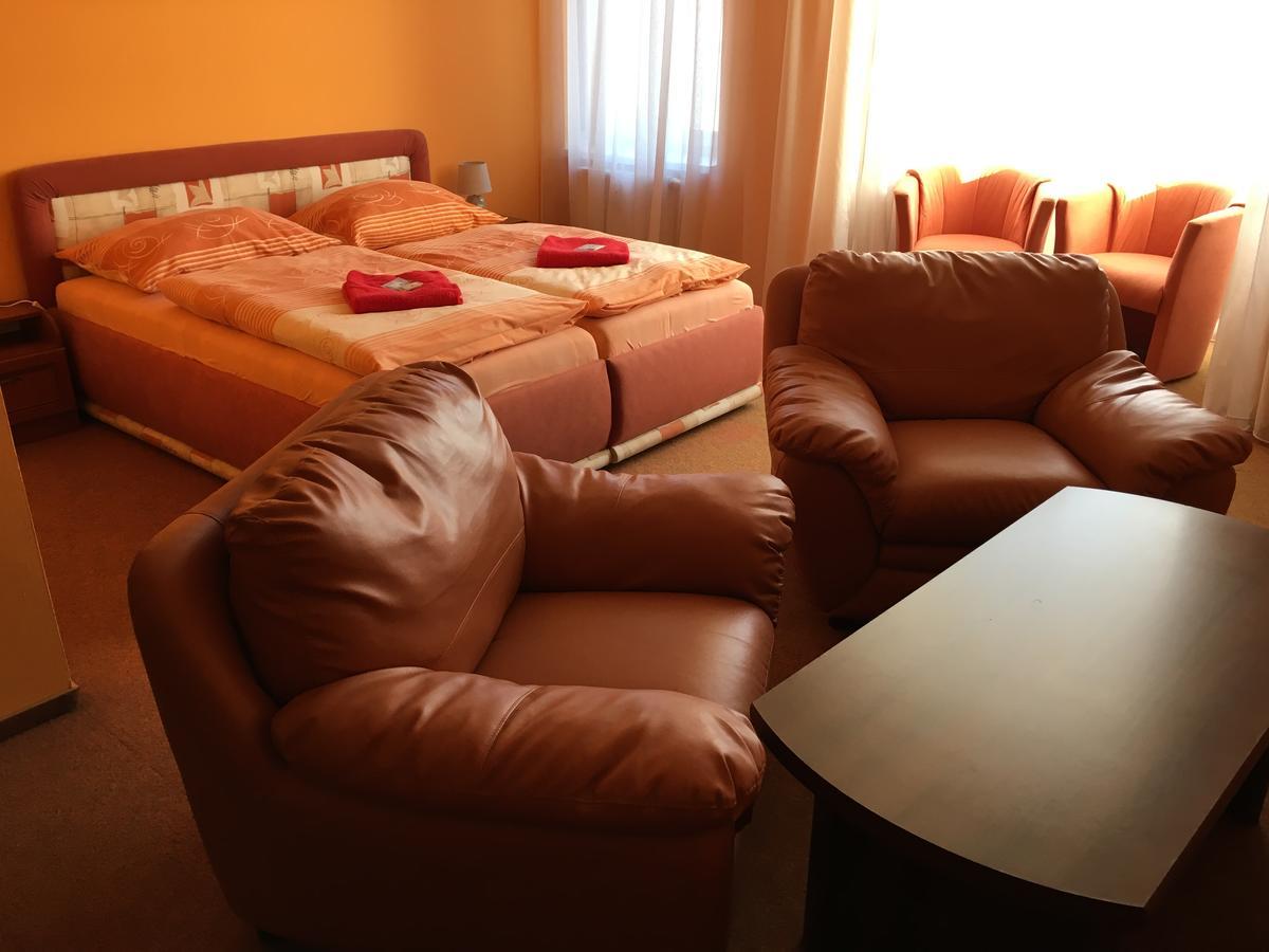 Hotel Zlaty Kriz Teplice Eksteriør billede